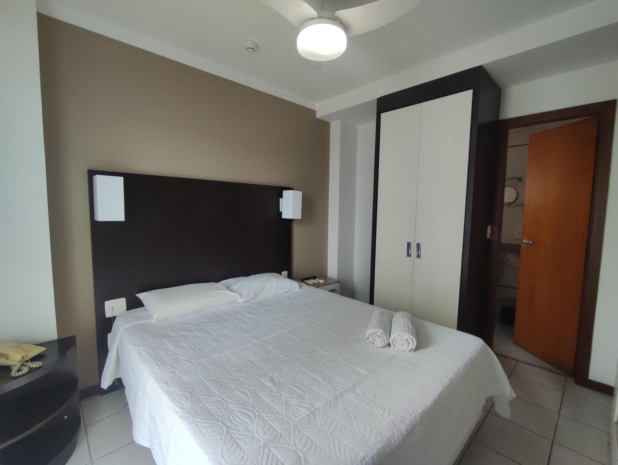 Flat 805 Triangulo Apart *